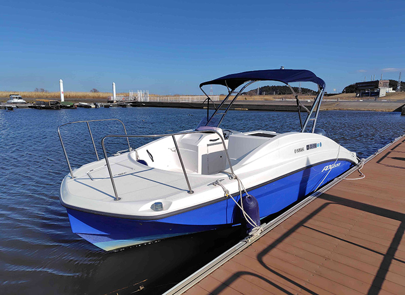 雄大な利根川を水上から楽しむ観光船