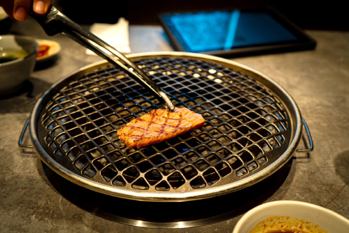 「本当においしい肉」を追求し、お手頃な部位から銘柄牛まで幅広くそろえている