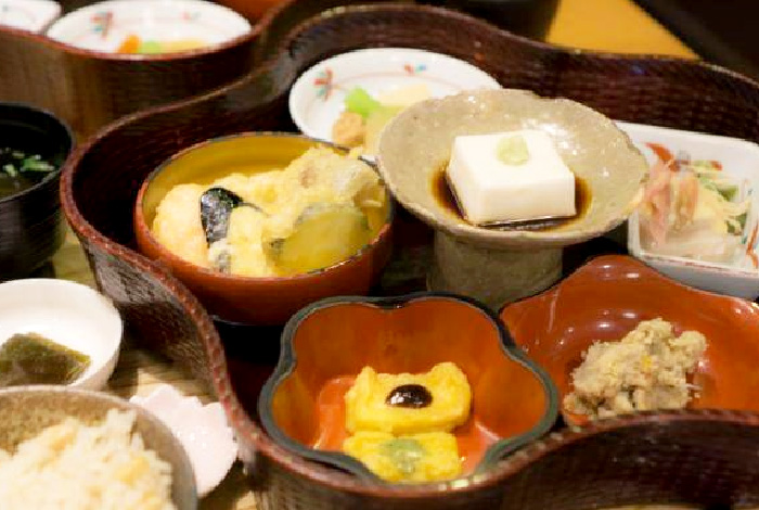 中央食堂 さんぼう