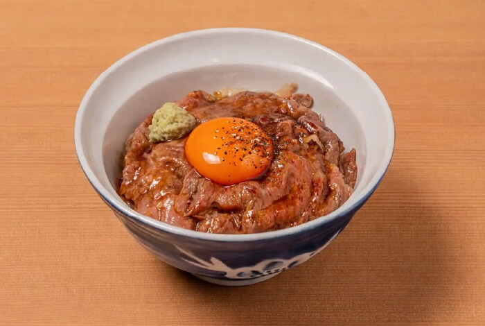 ラーメンとお得なセットで食べたい和牛サーロイン丼
