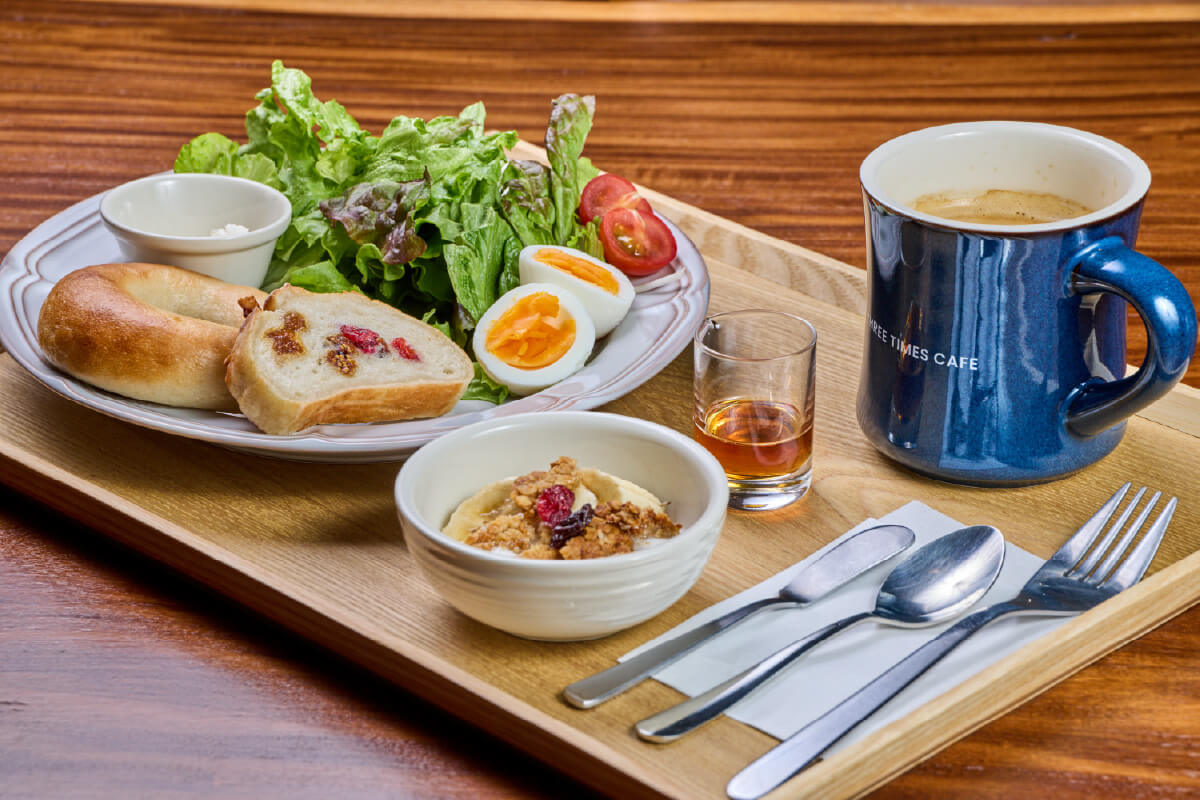 人気のモーニング「米粉パンベーグルコーヒーセット」1,000円