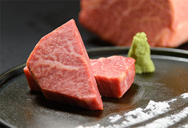 炭火焼肉 彩香園