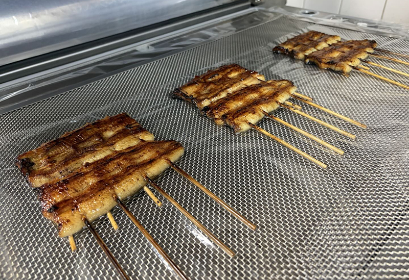 鰻萬