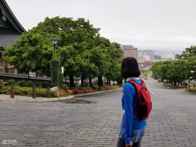 シーン別・旅をより楽しくするカラフルなランニング旅コーデ③