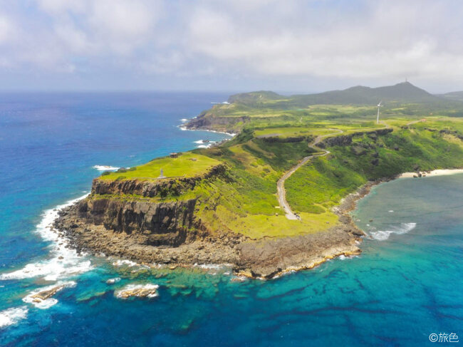 崖と馬と風と美ら海。“超”離島、与那国島をハイレベルなグルメとともに巡る｜旅のきっかけを教えてくれる 旅色アンバサダーの旅スタイル｜旅色