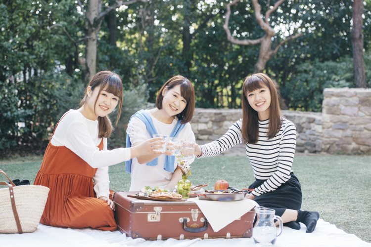おしゃピク】はじめませんか?ピクニックにおすすめの都内近郊の