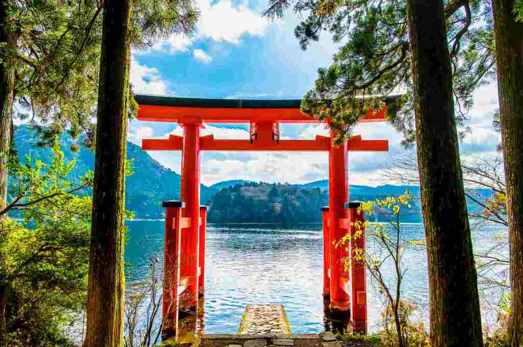 【2023年：関東で恋愛成就】本当に効く“縁結び神社”を訪れる旅行プラン14選