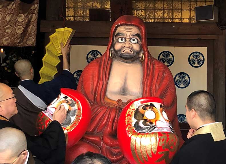 夜通し行われる星に願う星祭り