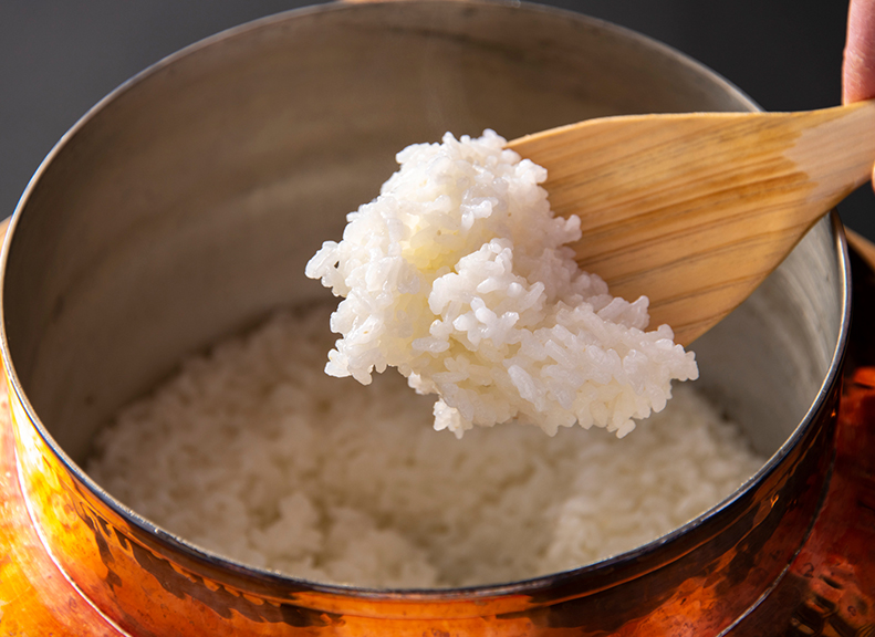 山・海・里を堪能する飲食スペース