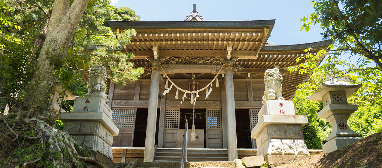 瀧口神社＞さわやかな波の音が聞こえる海の見える神社｜鴨川・勝浦