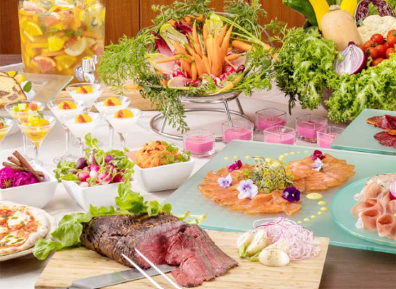地元の食材を使った森のレストラン