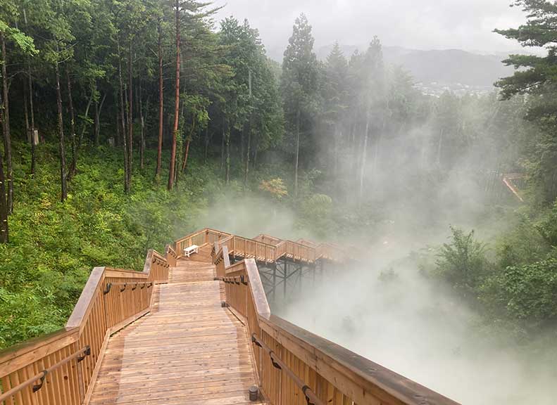 雲の上にいるみたいな「空中回廊」に感動