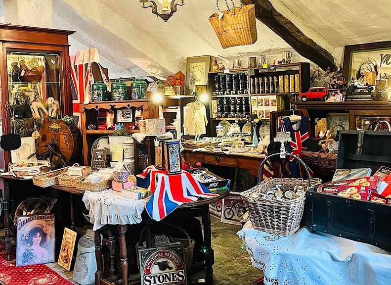 お土産の購入やロケーションレンタル