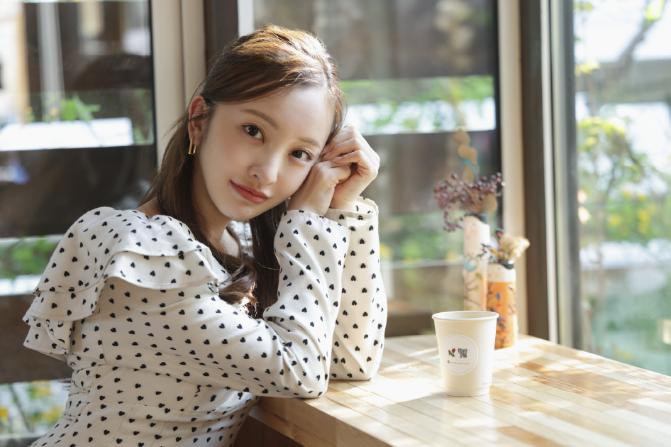 Special Interview 板野友美
