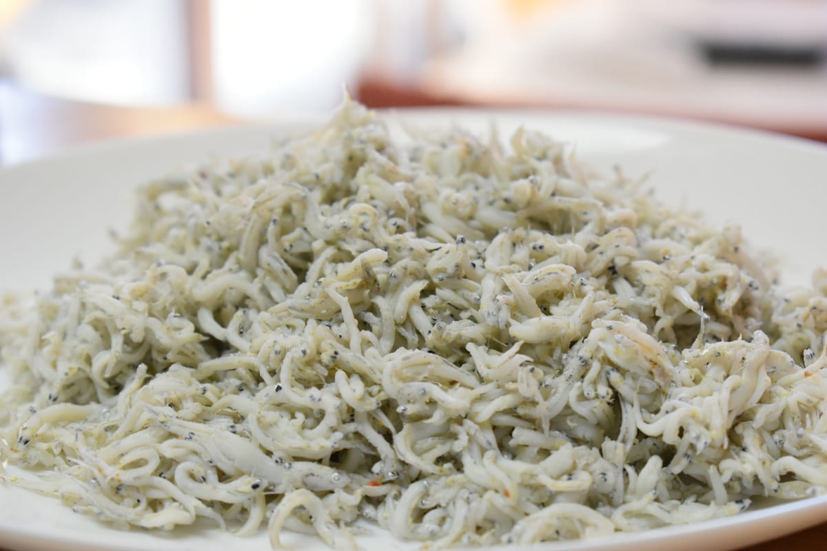 ご飯のお供からスイーツまで 多彩に変化する呉のちりめん