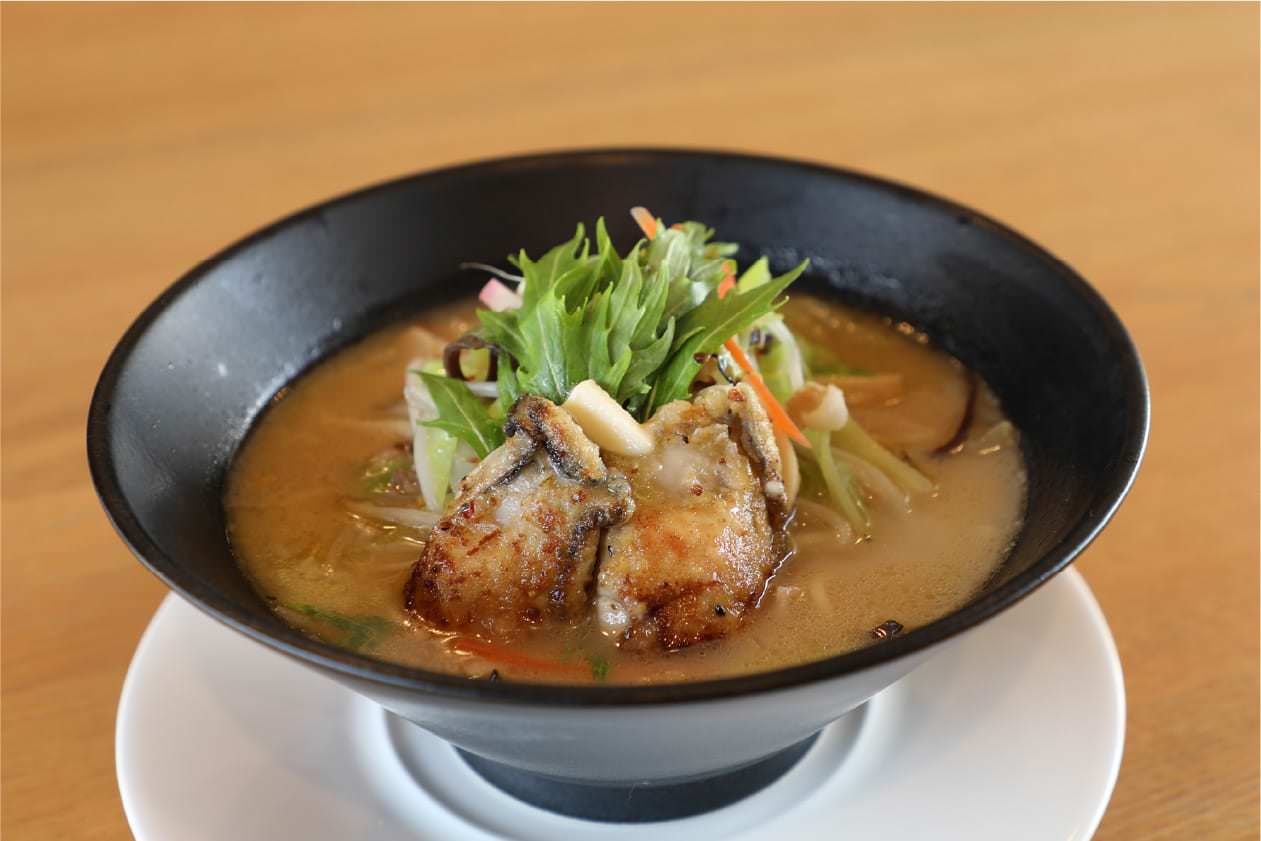 特大牡蠣と地元野菜の絶品コラボ 新名物江田島かきちゃんぽん