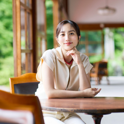 堀田 茜