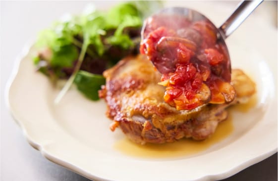 チキンステーキ マッシュルームトマトソース