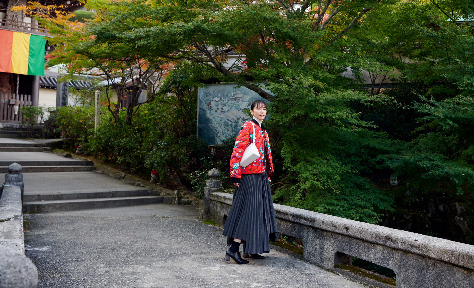 新垣結衣さんがナビゲート　宮島から岩国へ歴史と祈りにふれる旅