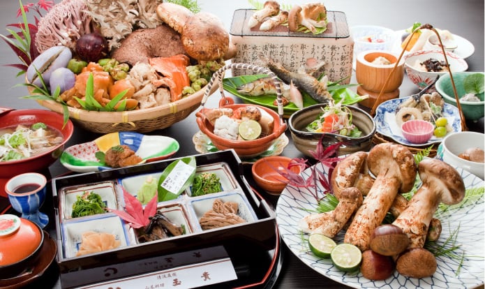 清流・庭園 山菜料理 玉貴