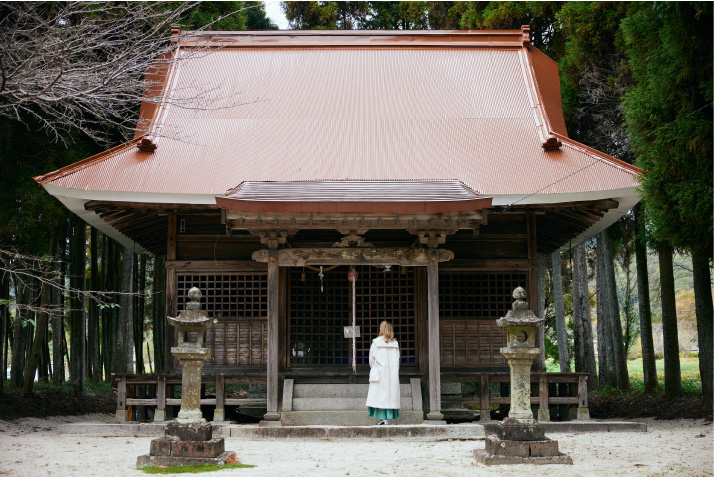 白角折神社