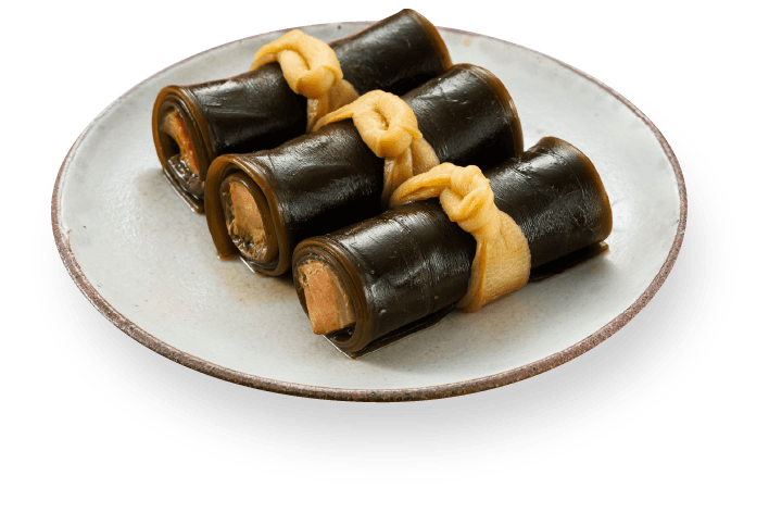 黒いバラのように美しい12mを超える希少な長昆布