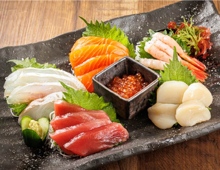 魚の目利きのプロが厳選した6種類の刺身を便利な個包装で