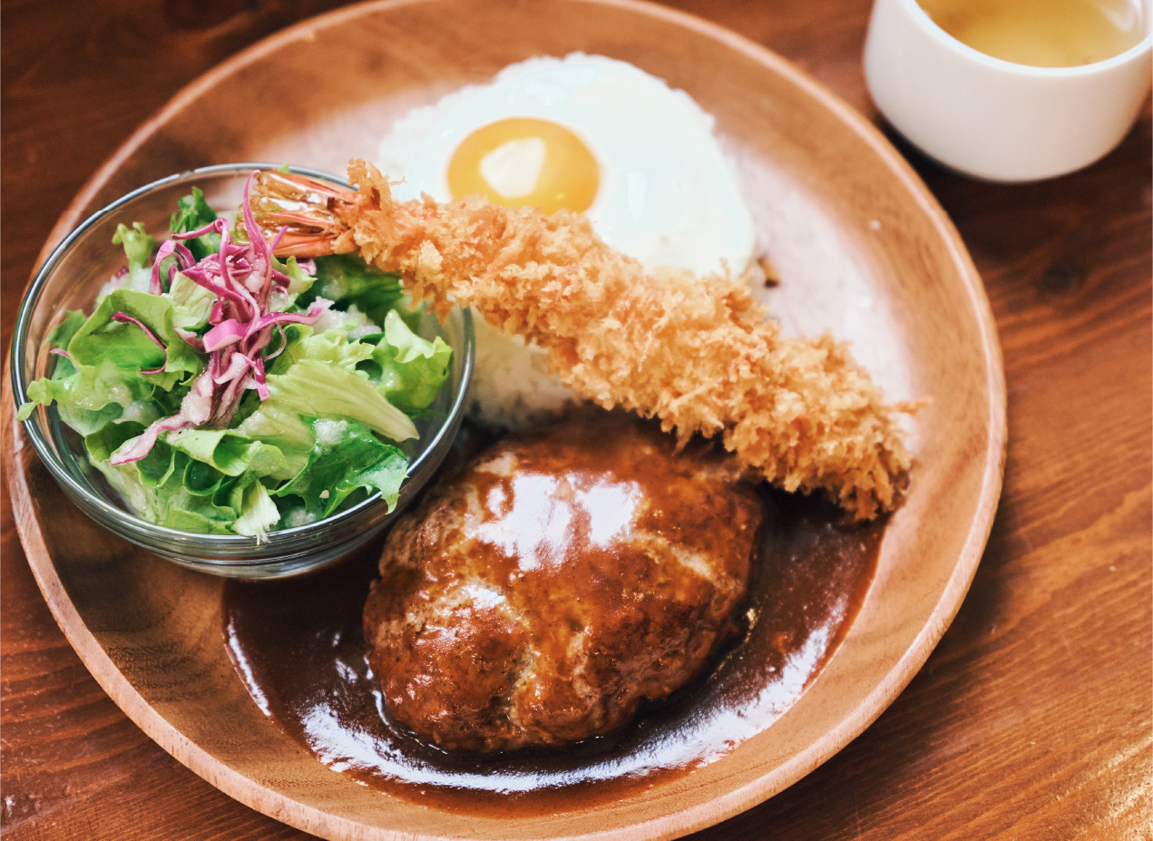 Spot 5 万人に親しまれる定番の味 町の洋食屋さんNEBENFLUS