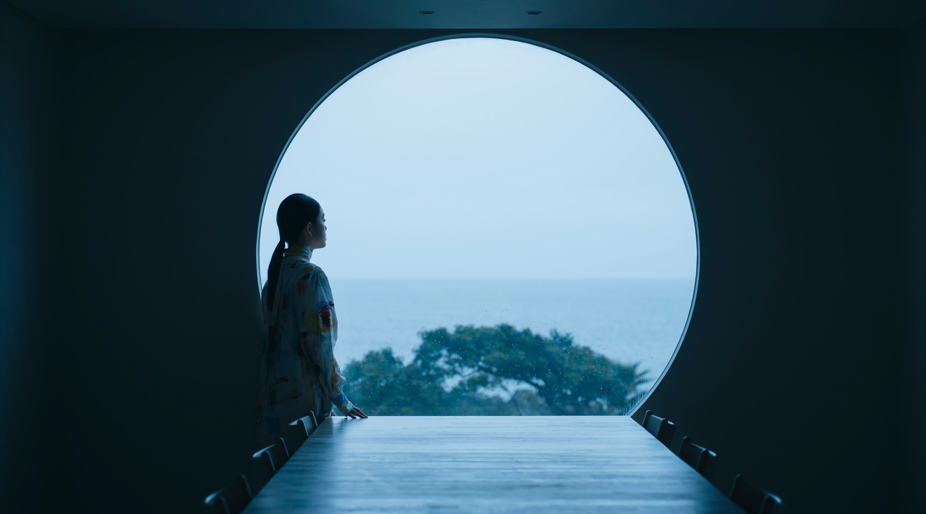 月と鮪 石上