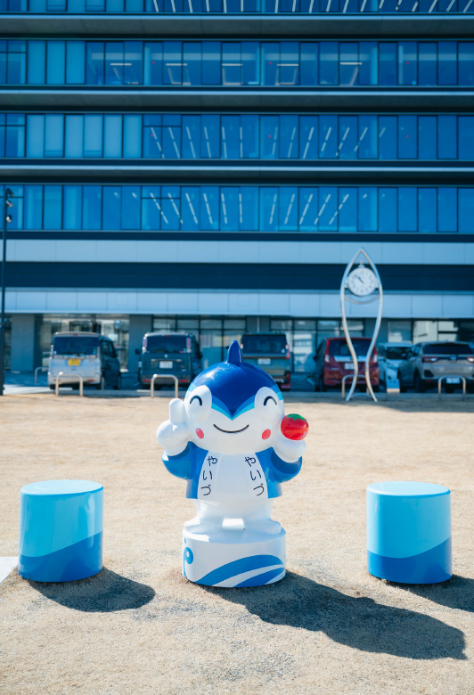 焼津市役所本庁舎前足湯「ととゆ」