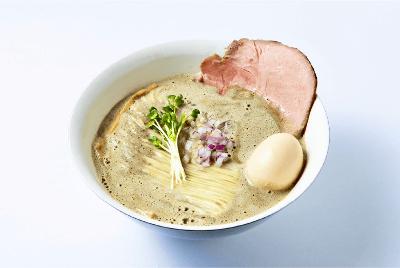 金沢濃厚煮干豚骨 伊乃心