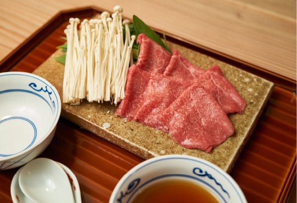 一人鍋 黒毛和牛の出汁しゃぶは自家製ポン酢で味変も