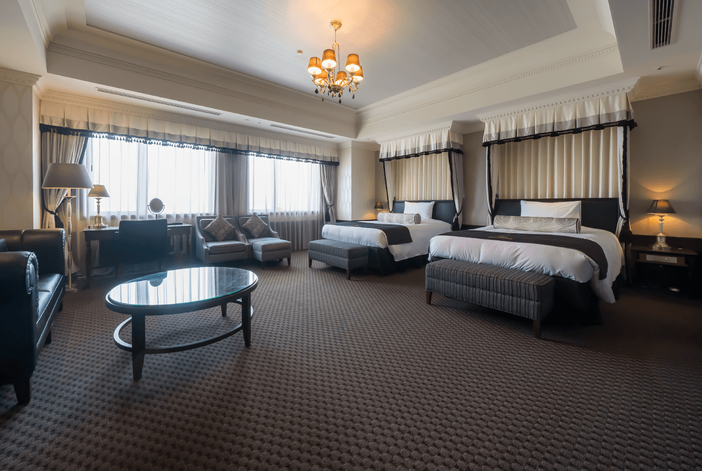 都市中心部の高層階にあるまるで“英国貴族の邸宅”