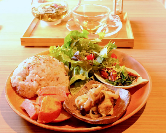 カフェ&バル 蔵ごころ