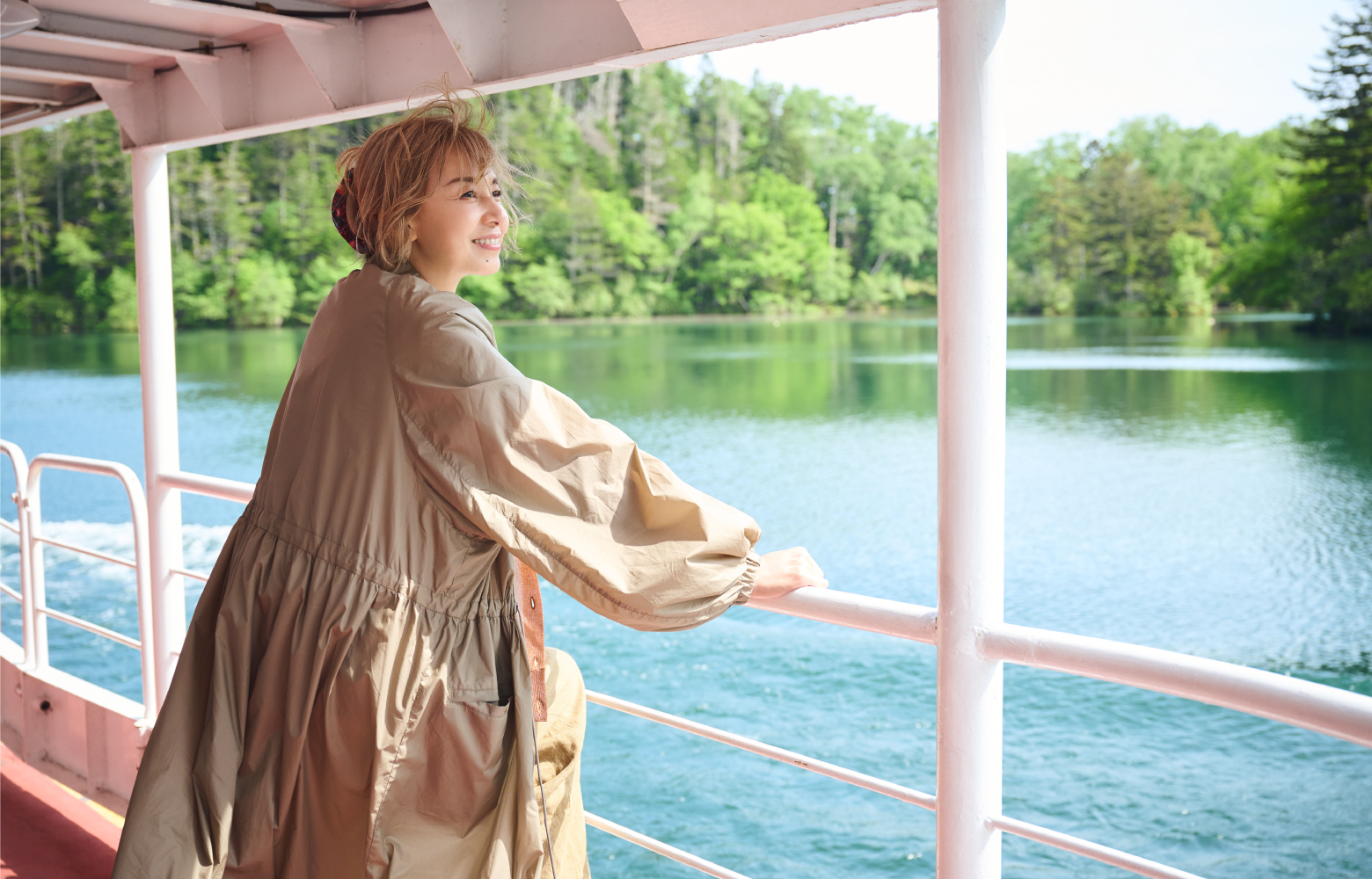 秋には紅葉も美しく、四季折々の景色が楽しめるのも魅力の一つ