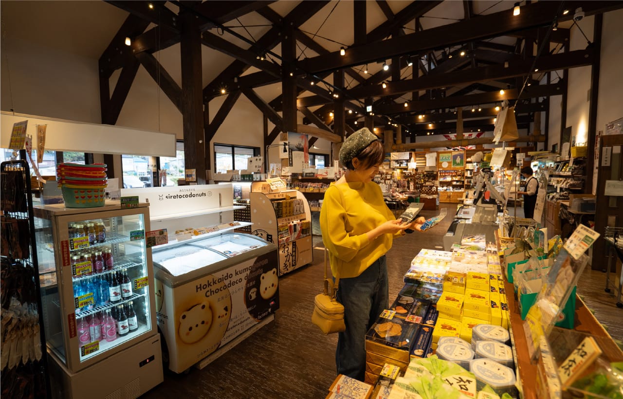 道の駅うとろ・シリエトクでご当地グルメやお土産を