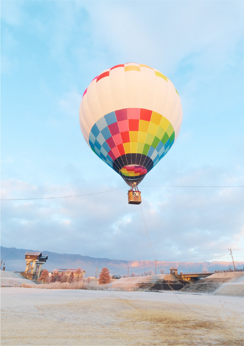 約5分間のフライトで阿蘇のパノラマを満喫