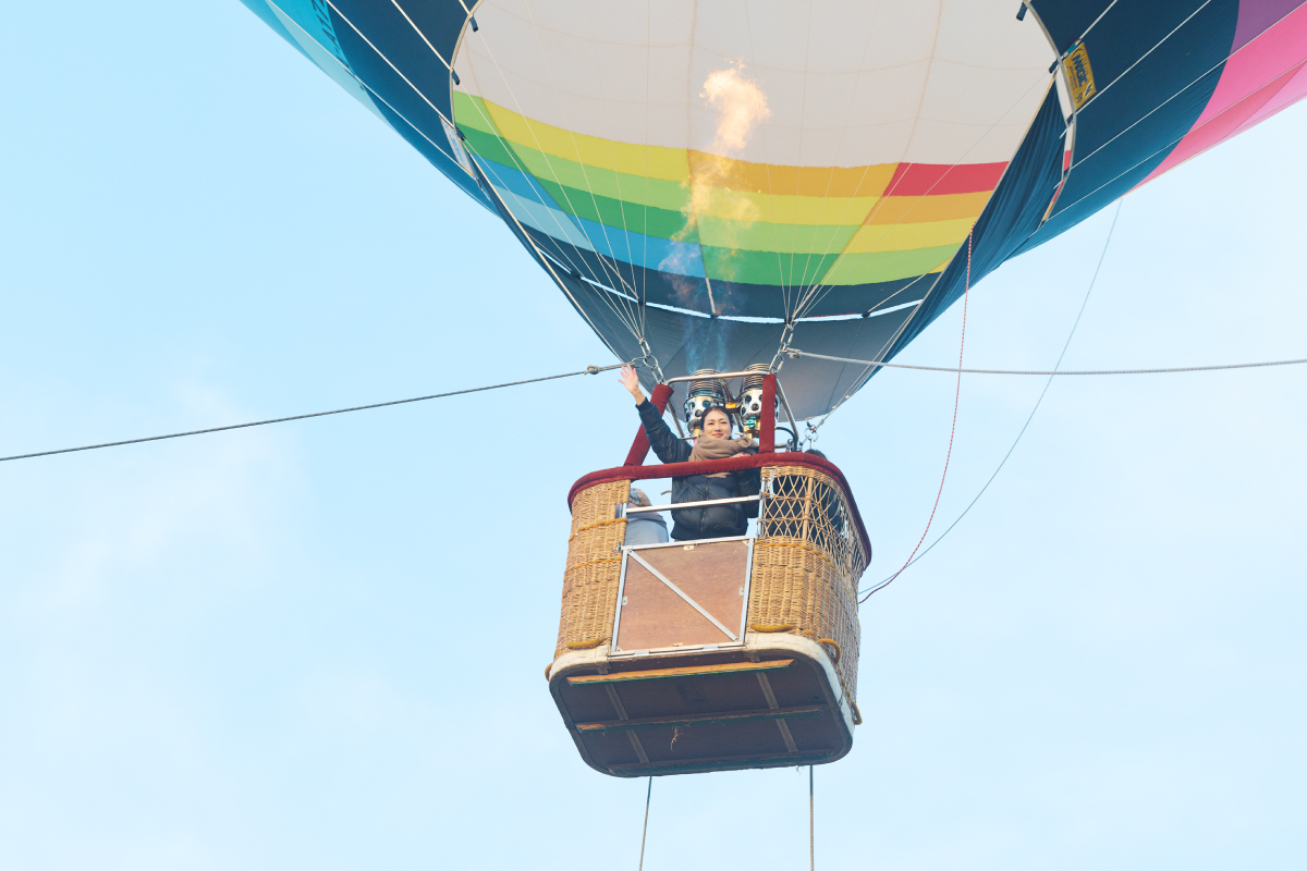 上空での撮影も可能。板谷さんもこの後、自分のスマホで撮影を楽しんでいました