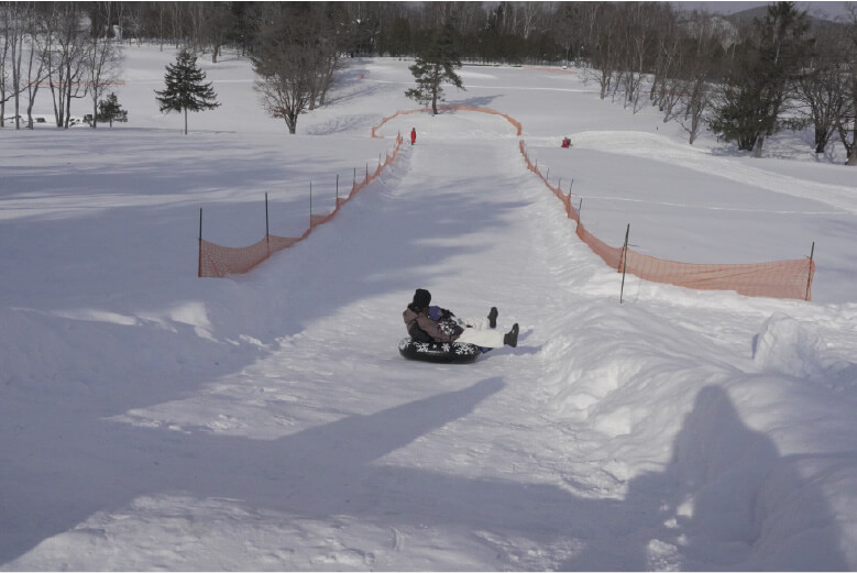 道内屈指、150mの坂をチューブで滑る「チューブスライダー」大人1回3,000円