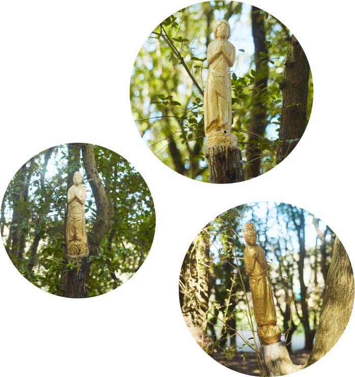 仏様は一体ずつ手彫りされ、その表情もさまざま