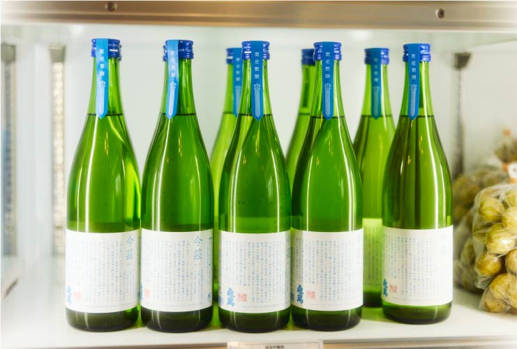 田んぼの水も仕込み水も津奈木町の水脈を利用した純米吟醸酒 今茲（こんじ）2,140円（720ml）