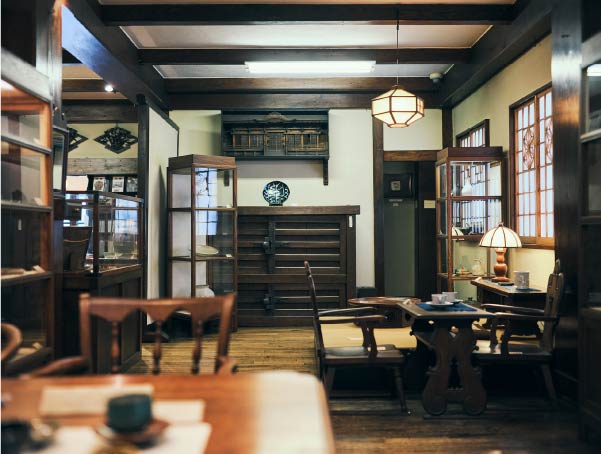 民藝プロデュサー・吉田璋也氏の世界に浸る、鳥取民藝美術館