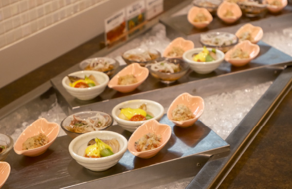 海、山、里から届く旬の地元食材がいただける和洋食ビュッフェ「dining海つ路（うみつじ）」