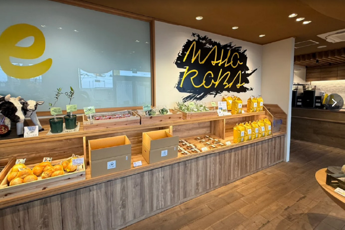 店内には淡路島のお土産も