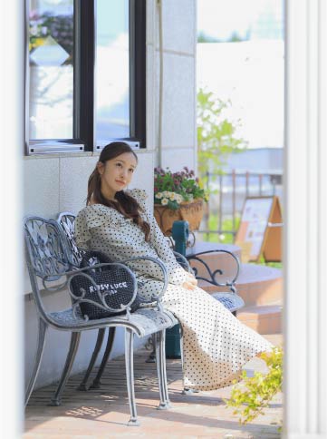 板野友美