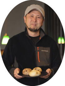 トモヱベーグル />
                            <figcaption class=