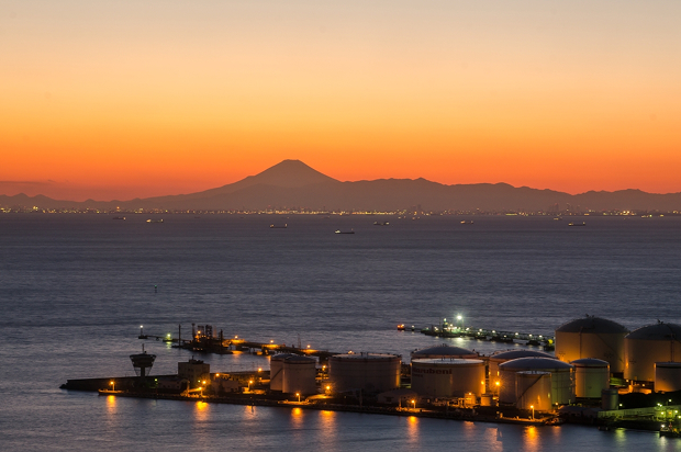天気の良い日には富士山も望める、ポートタワーから見た夕焼け