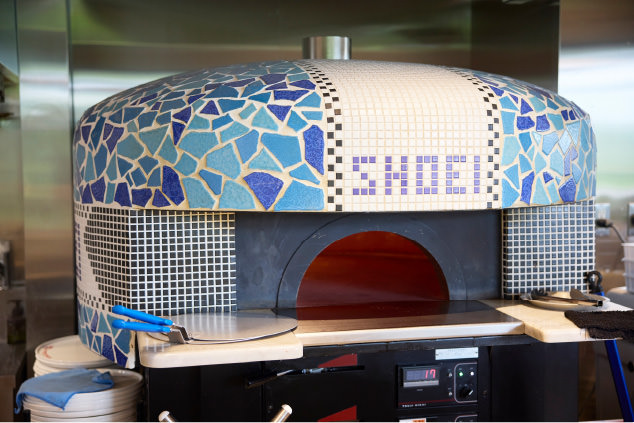 HELMET PIZZA