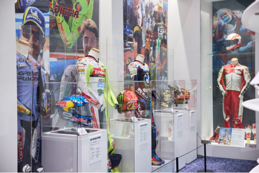 SHOEI HELMET PARK