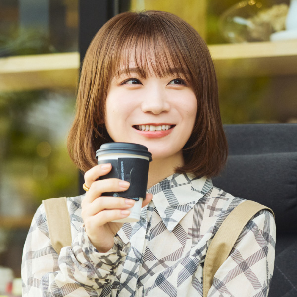 スペシャルインタビュー 秋元真夏